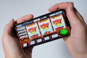 DraftKings vs Golden Nugget: Which Online Casino Wins?