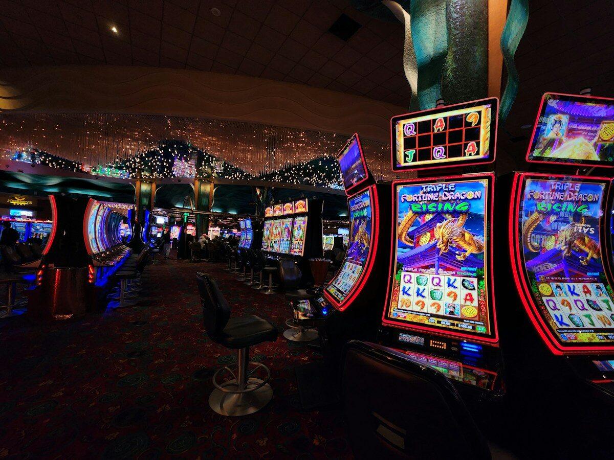 Choctaw vs WinStar: Which Oklahoma Casino Wins in 2026