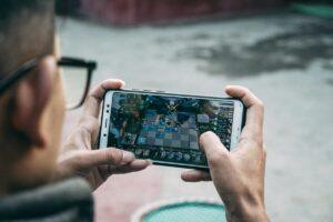 KashKick vs Mistplay: Which App Turns Gaming Into Real Cash
