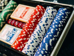Natural8 vs GGPoker: Bigger Bonus or Better Global Access