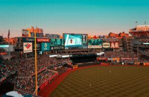 DraftKings vs FanDuel: Which Sportsbook Wins in 2026